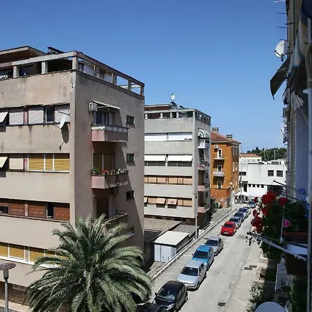דירה Lana In Centre With Garage זאדאר