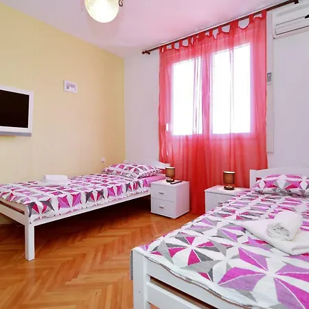 公寓 Cozy Lana In The Center 扎达尔